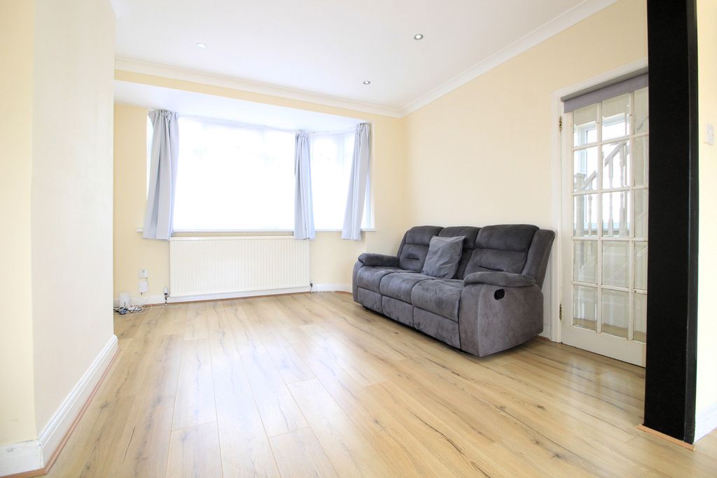 Property photo 2 of 19 Gallery