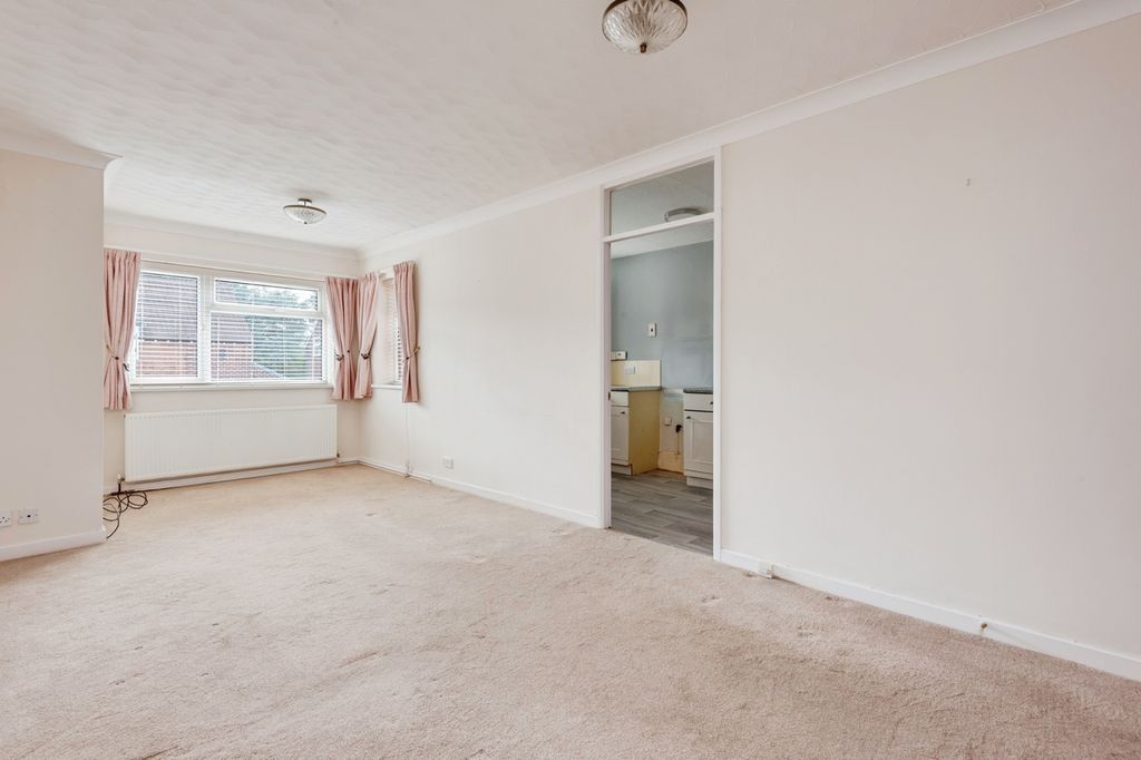 Property photo 3 of 11 Pbox-Img.Jpg