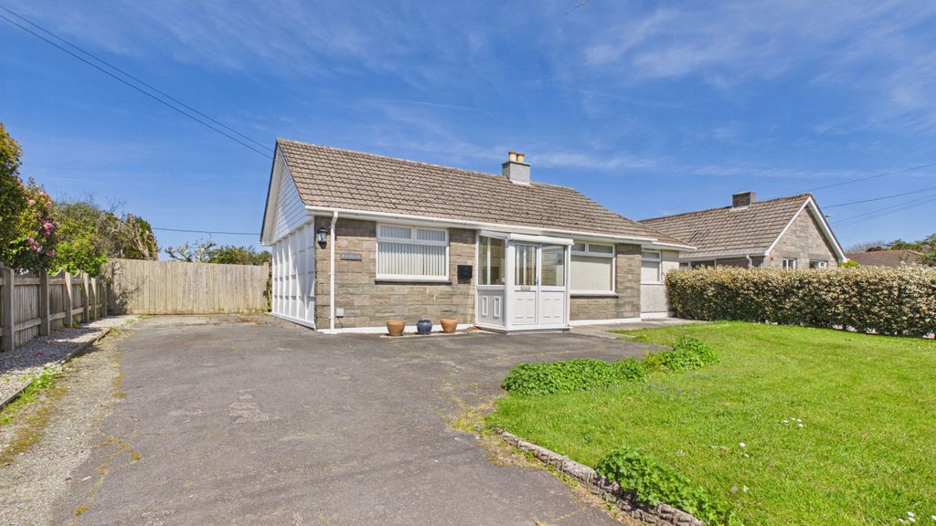 Property photo 1 of 12 3Â Bedroom Bungalow For Sale