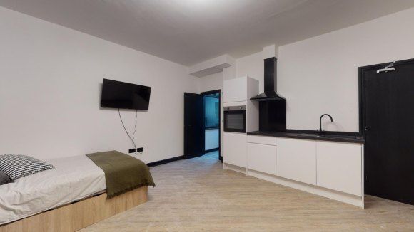 Property photo 2 of 8 8999795.Jpg