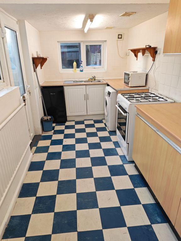 Property photo 2 of 13