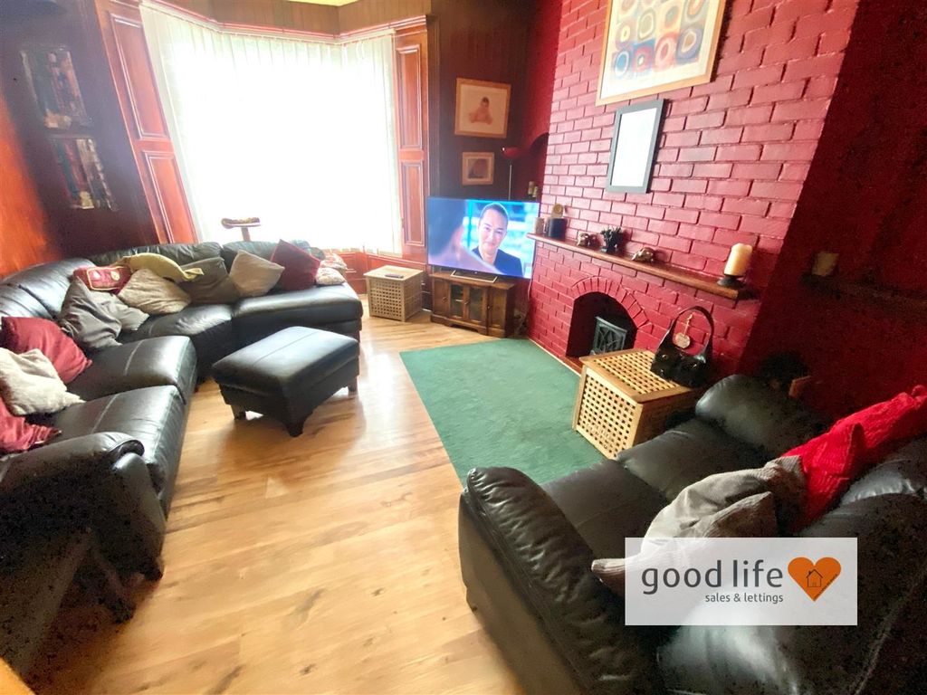 Property photo 2 of 16 20250808_093618634_Ios17Clevelandroad.Jpg