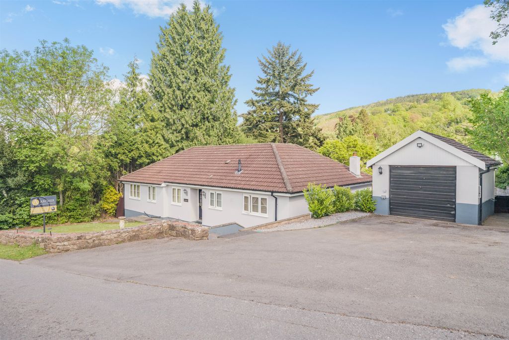 Property photo 1 of 22