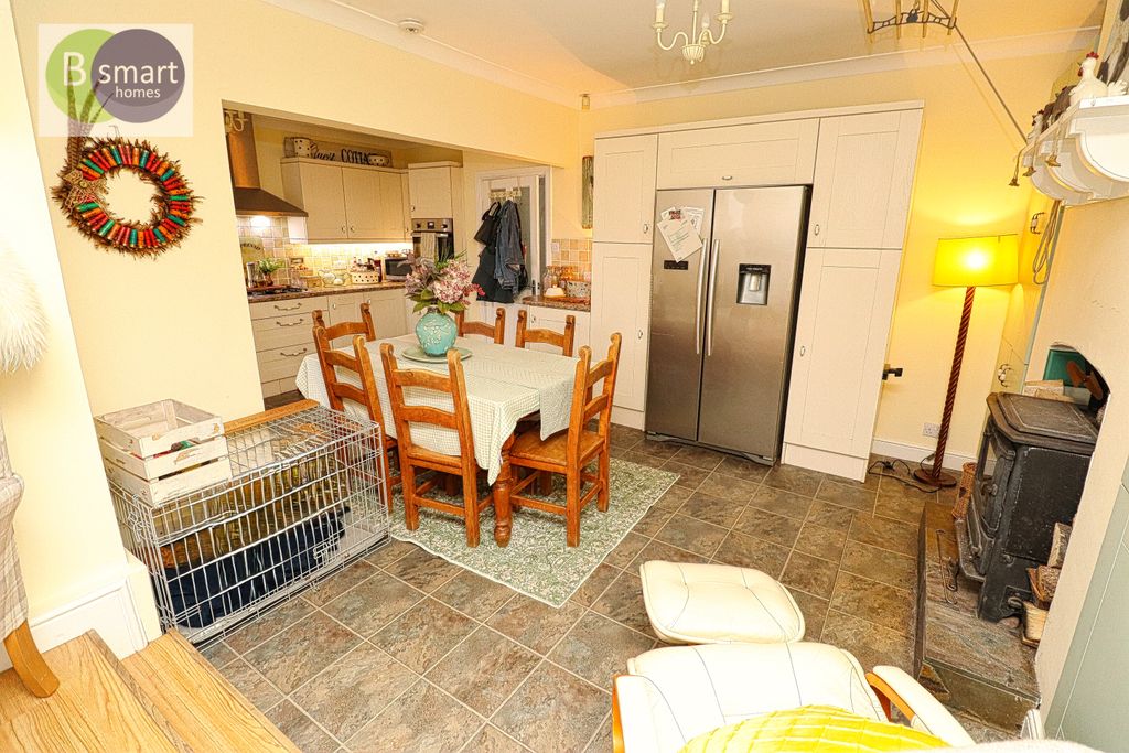 Property photo 3 of 22 Img_2783