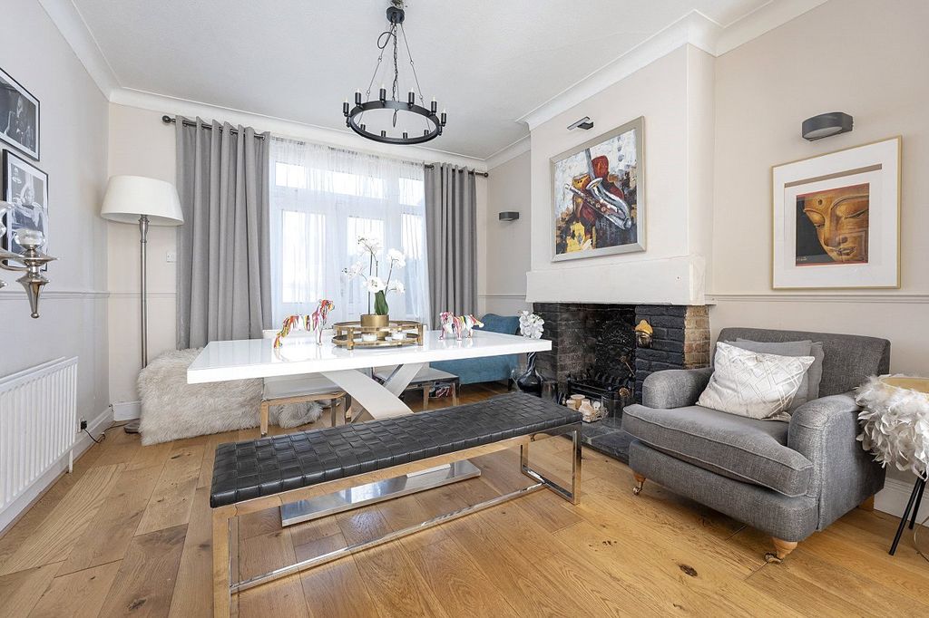 Property photo 2 of 16 Picture No. 08