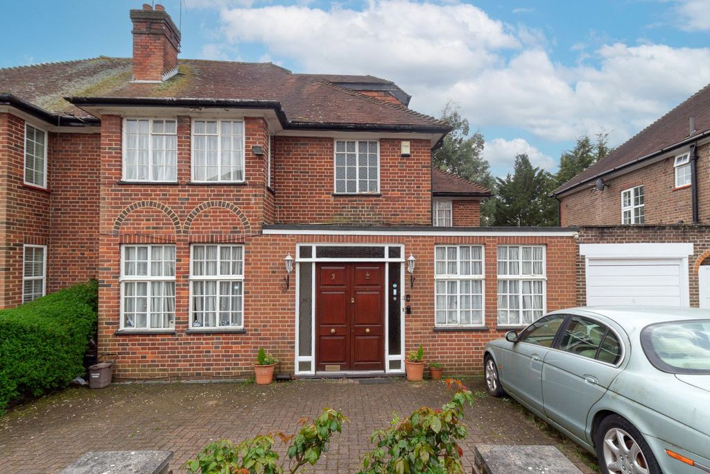 Property photo 1 of 20 Picture No. 01