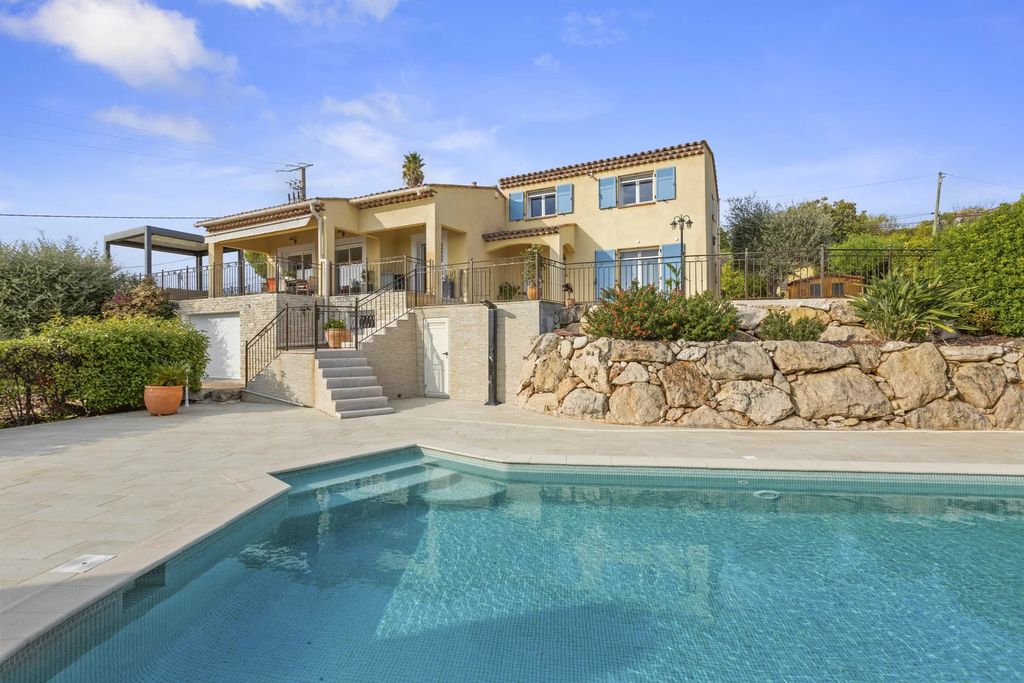 Property photo 1 of 25