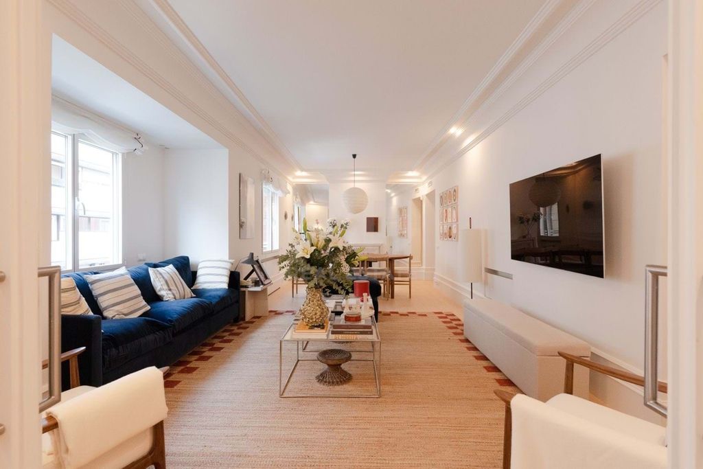 Property photo 3 of 31