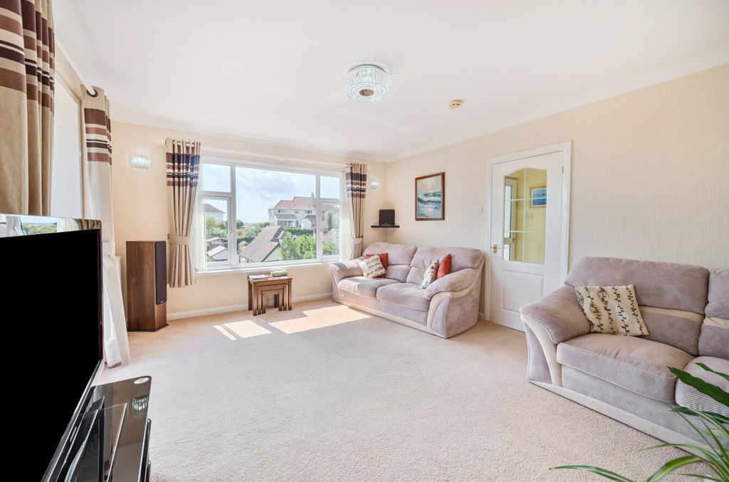 Property photo 2 of 27 2 - 1341352-5-68A8614...