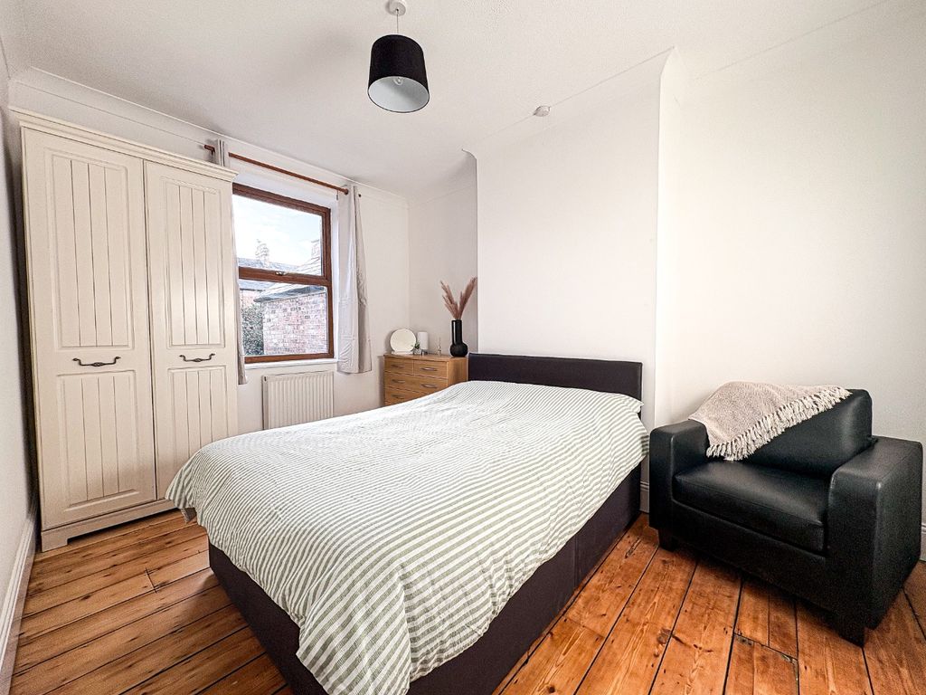 Property photo 1 of 13 4658801