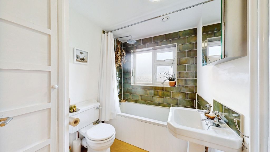 Property photo 3 of 12 Pbox-Img.Jpg