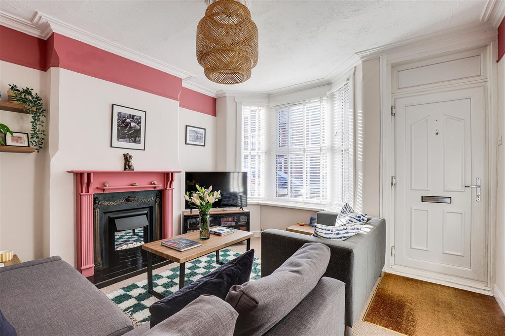 Property photo 2 of 21 Img_0215-Img_0219.Jpg