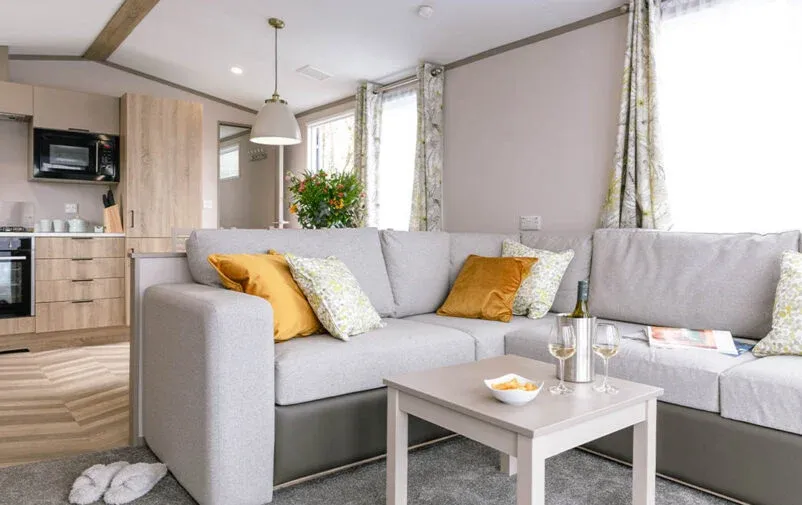 Property photo 1 of 10 Luxurybedluxuryholidayhome 0005 802x505 F50 50
