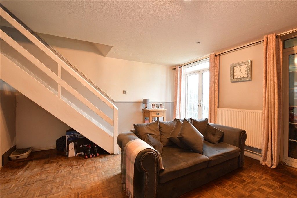 Property photo 3 of 8 Lounge/Dining Room