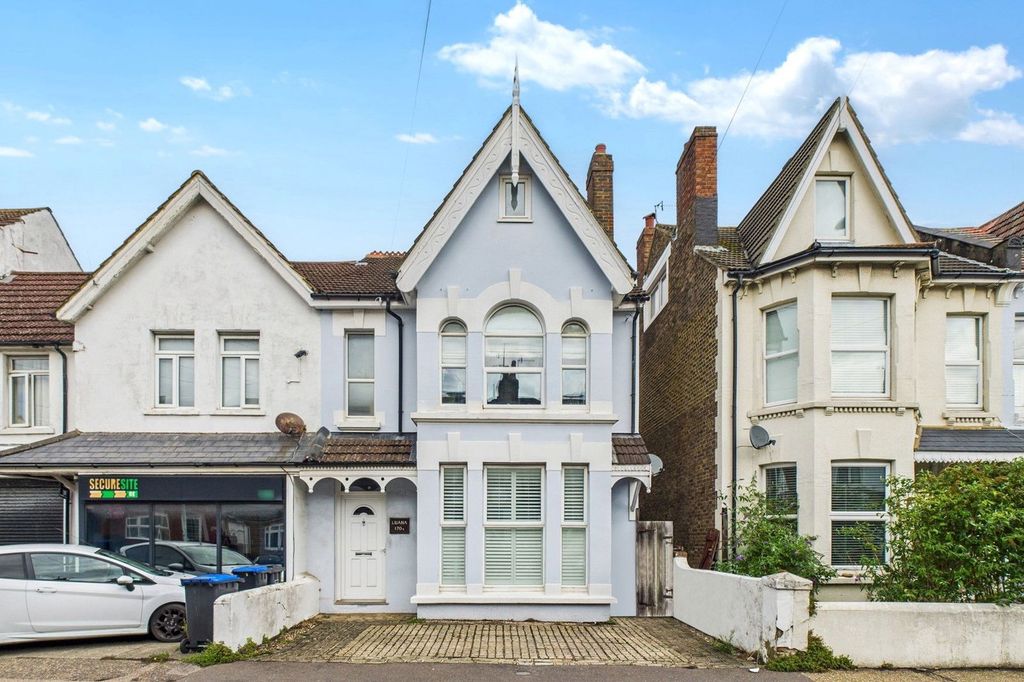 Property photo 1 of 19
