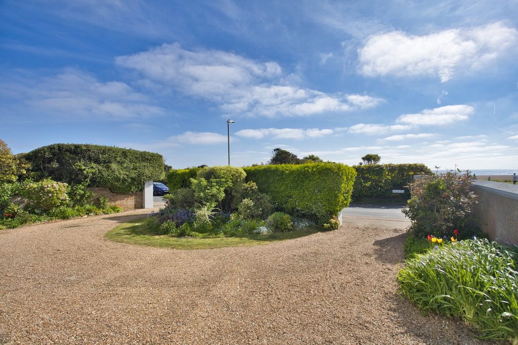 Additional image 20 of 2 bed flat for saleBeach Court, The Beach, Walmer, Deal CT14