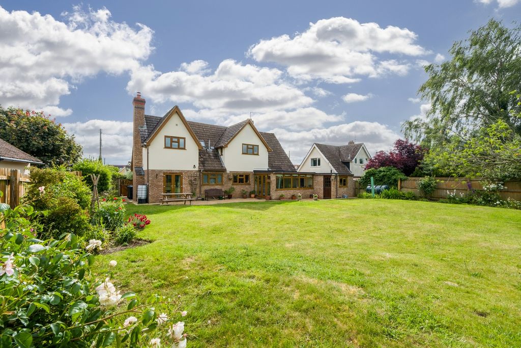 Property photo 1 of 37 1440Pxnorebridge - 49