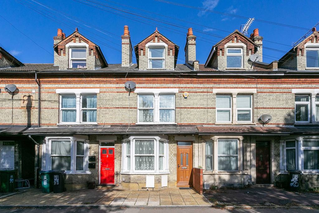 Property photo 1 of 23