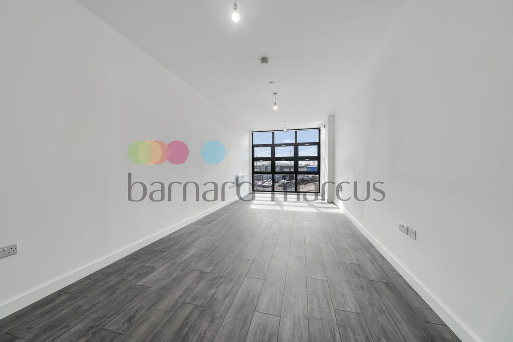 Property photo 3 of 9 Image