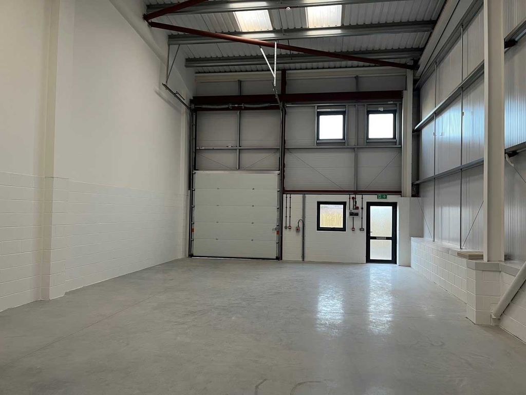 Property photo 2 of 3