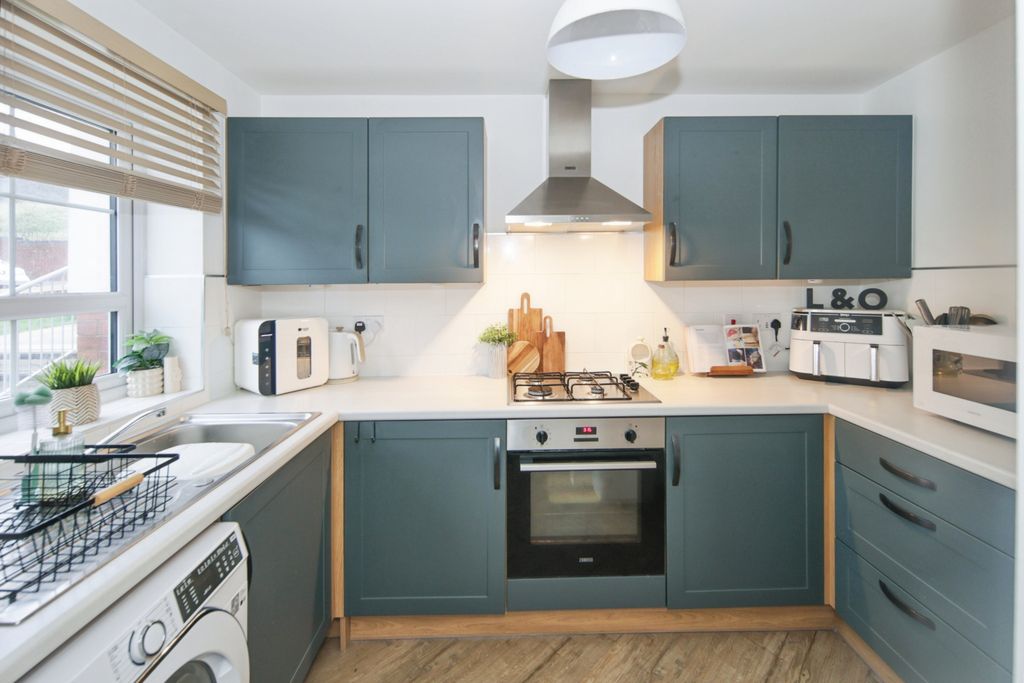 Property photo 2 of 14