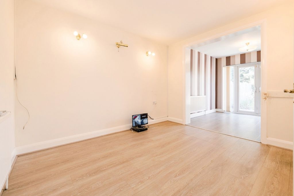 Property photo 2 of 17 Pbox-Img.Jpg