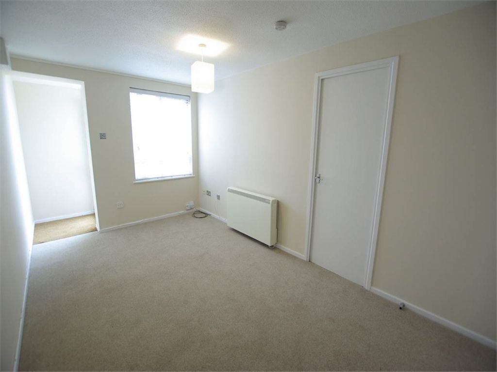 Property photo 2 of 6 Bathroom