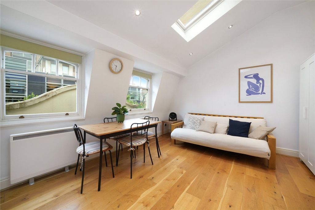 Property photo 2 of 10 Picture No. 30