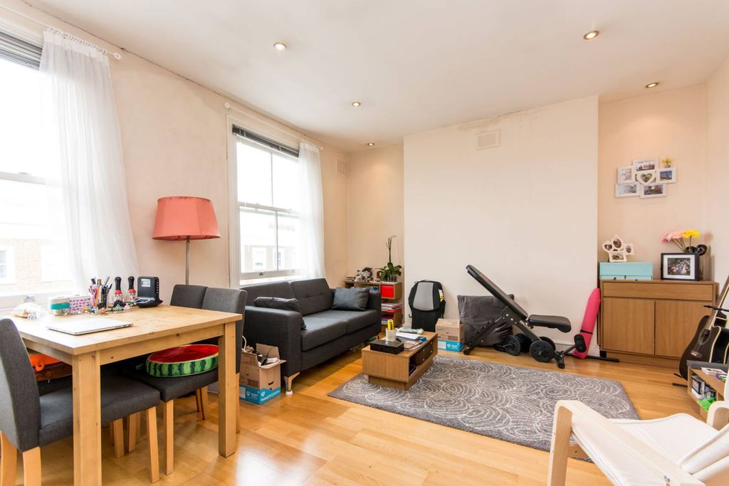 Property photo 2 of 5