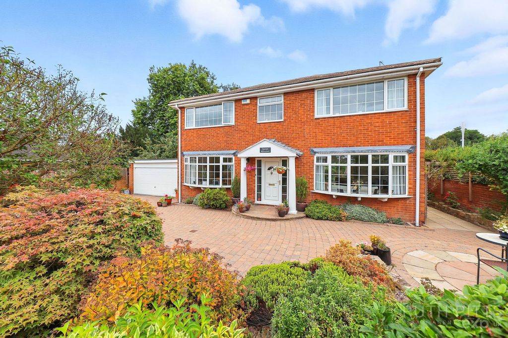 Property photo 2 of 40
