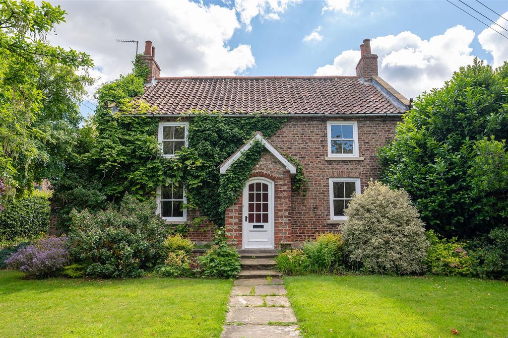 Property photo 2 of 30