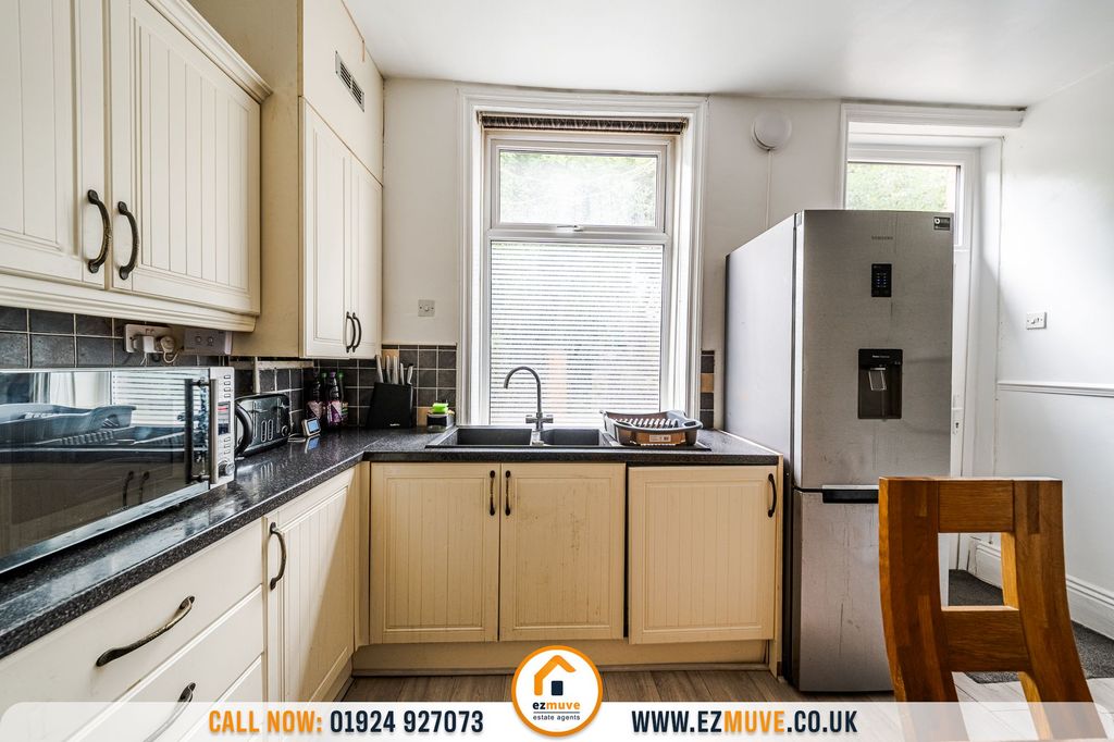 Property photo 3 of 26