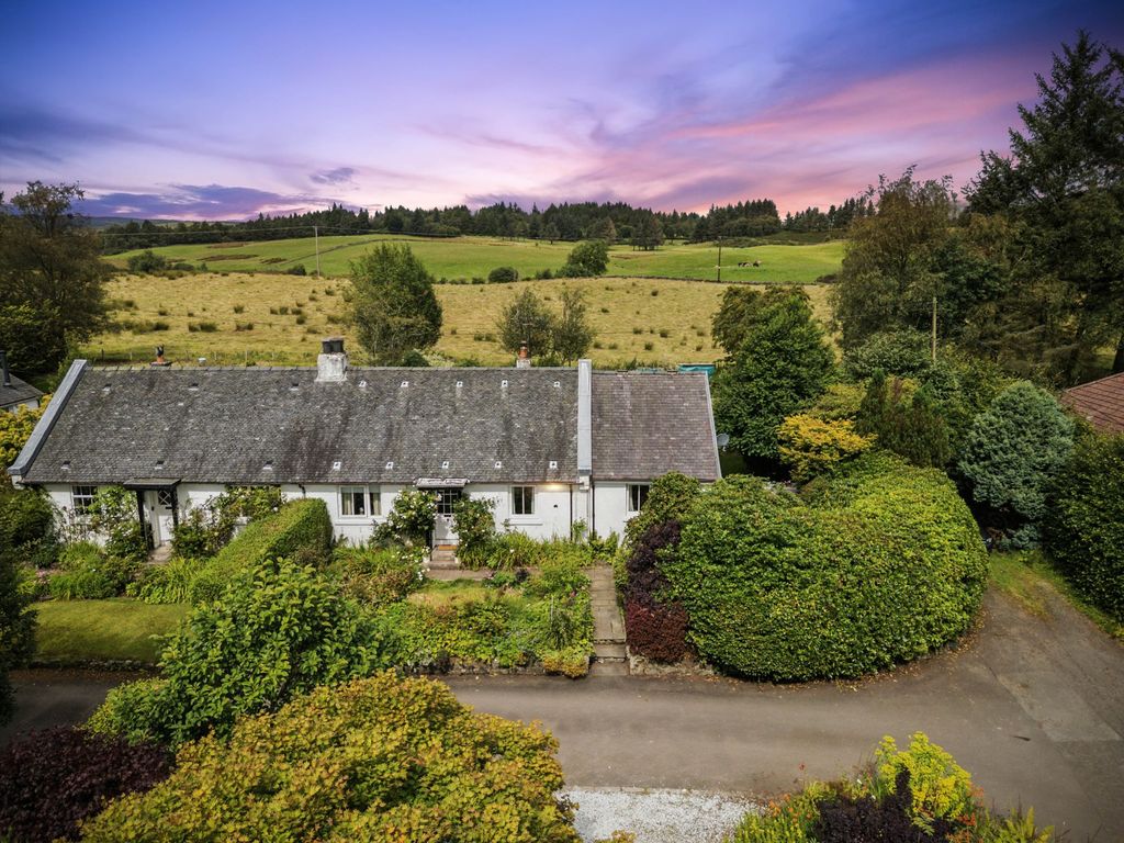 Property photo 1 of 34