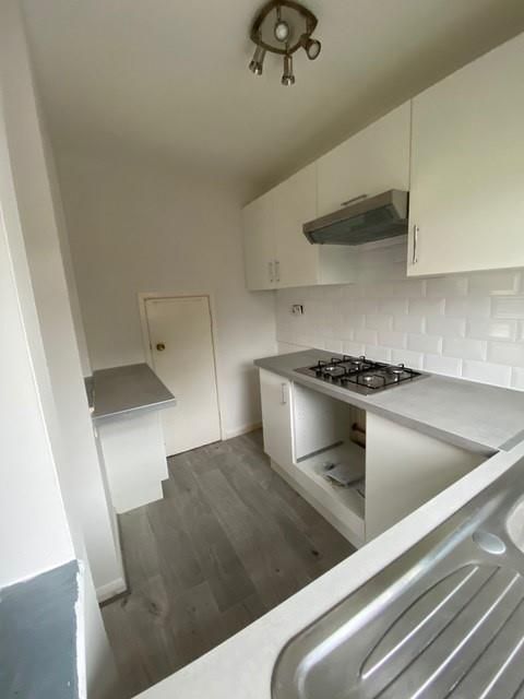 Property photo 3 of 8 17 Bennions Kitchen 2.Jpg