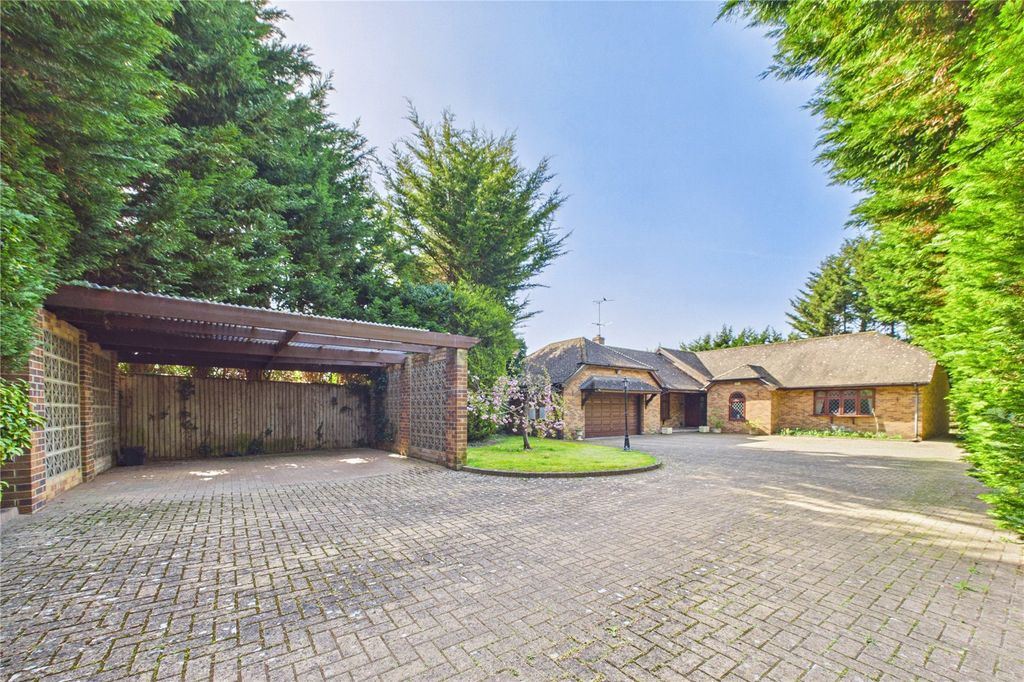 Property photo 2 of 42 Picture No. 41