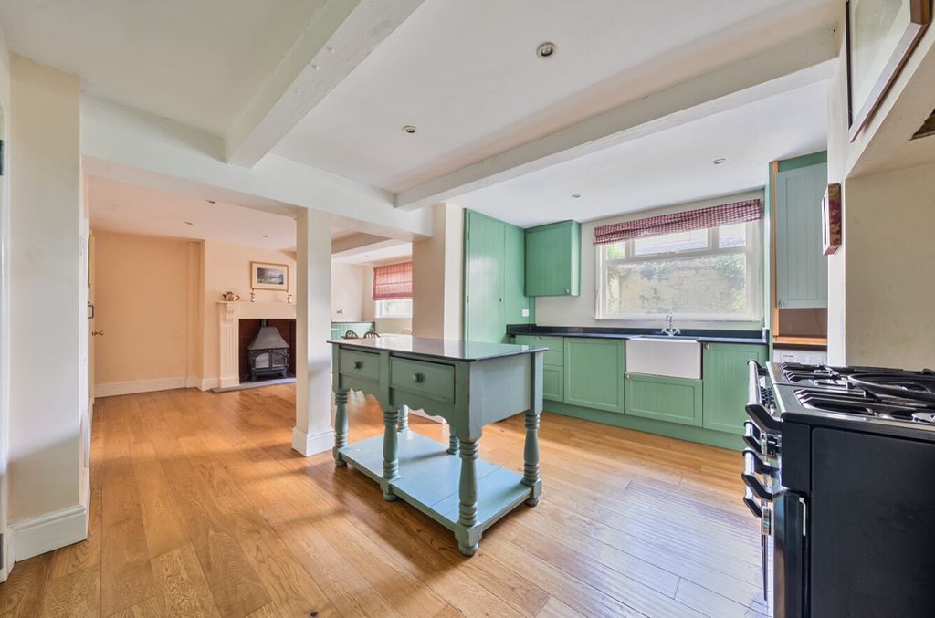 Property photo 3 of 21 1281496 (5)