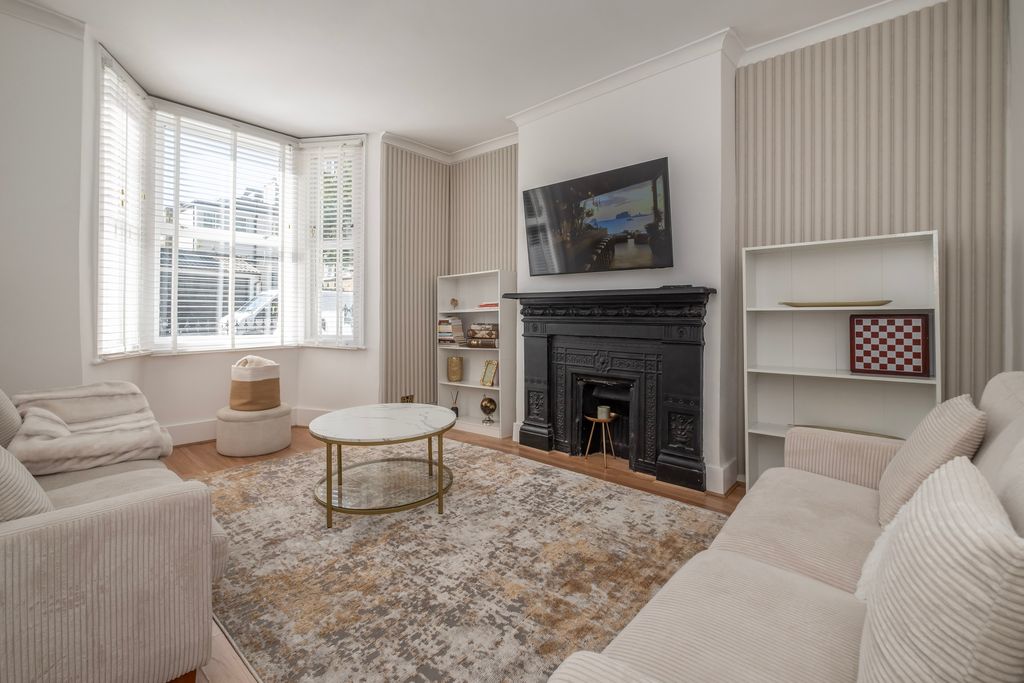 Property photo 2 of 12 2