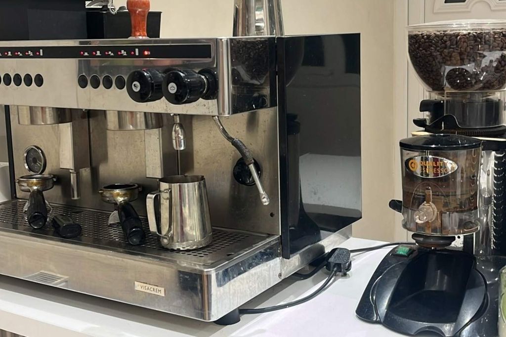 Property photo 3 of 6