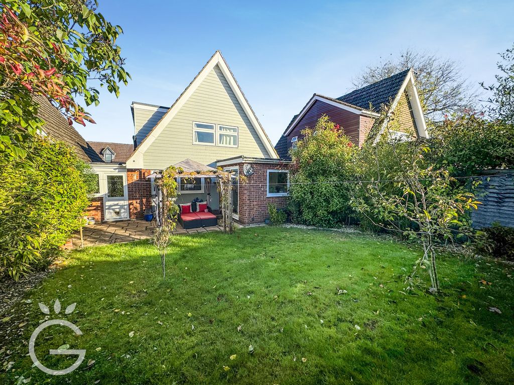 Property photo 2 of 20