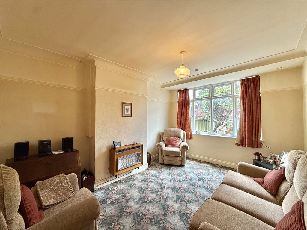 Property photo 3 of 11 Picture No. 06