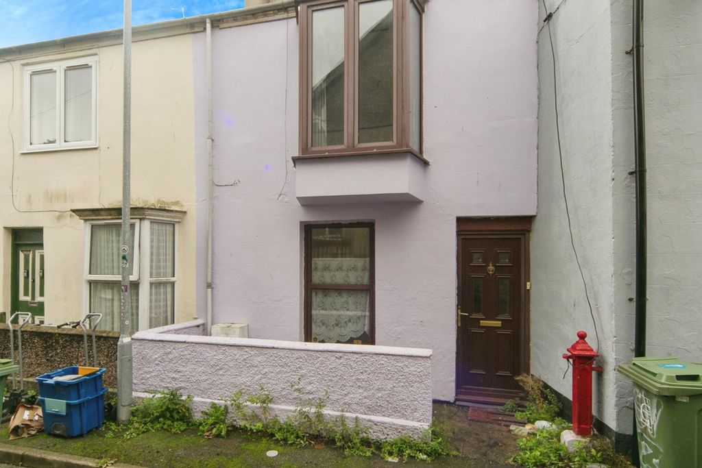 Property photo 2 of 16 Photo