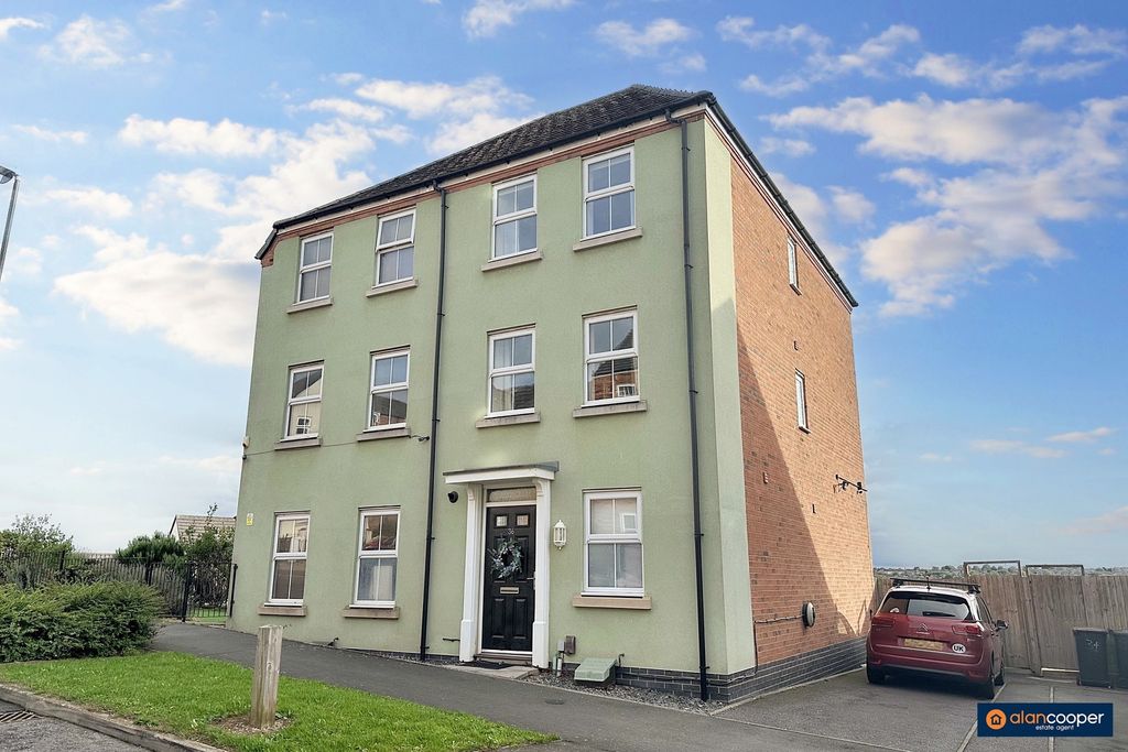 Property photo 1 of 18 4520423