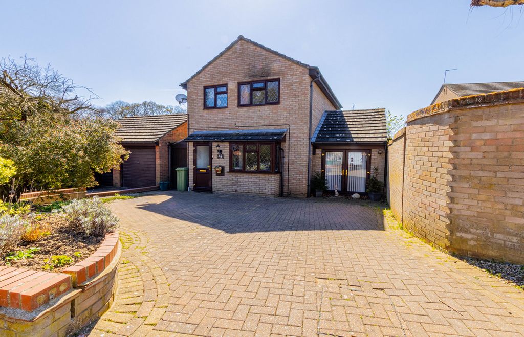 Property photo 1 of 25