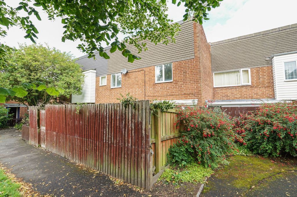Property photo 1 of 7
