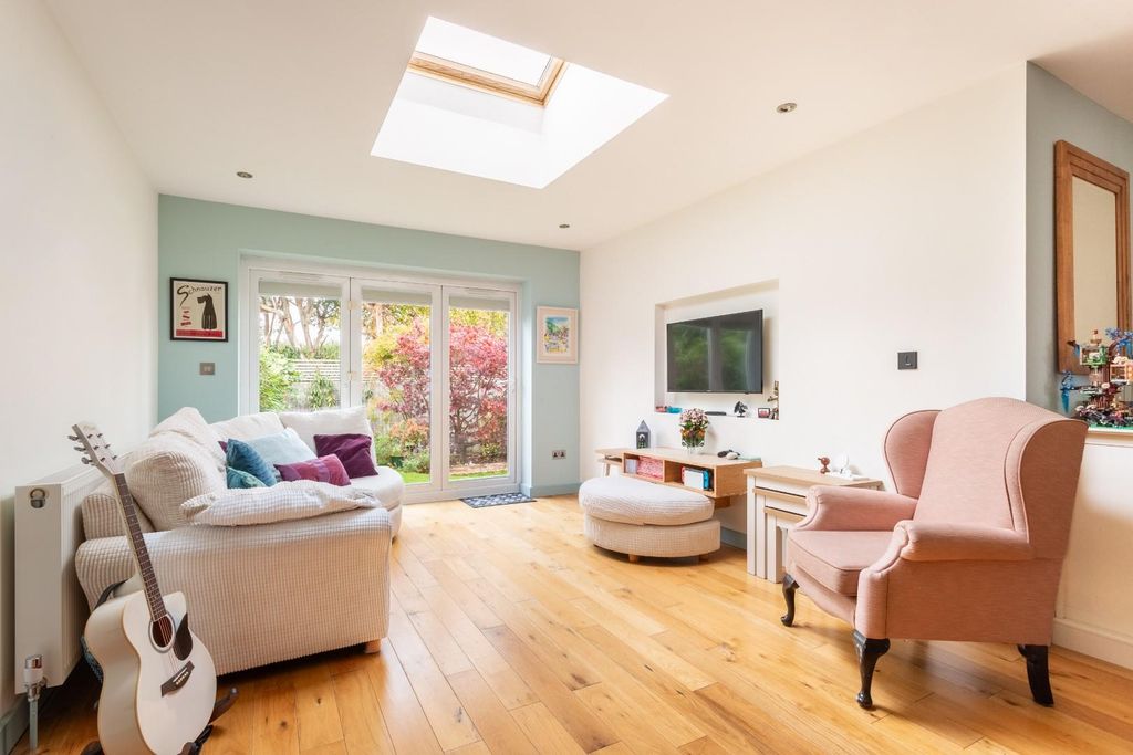 Property photo 2 of 20 Wood Lane-3.Jpg