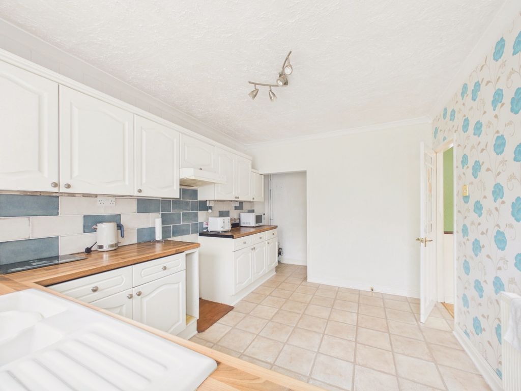 Property photo 2 of 14 5013243