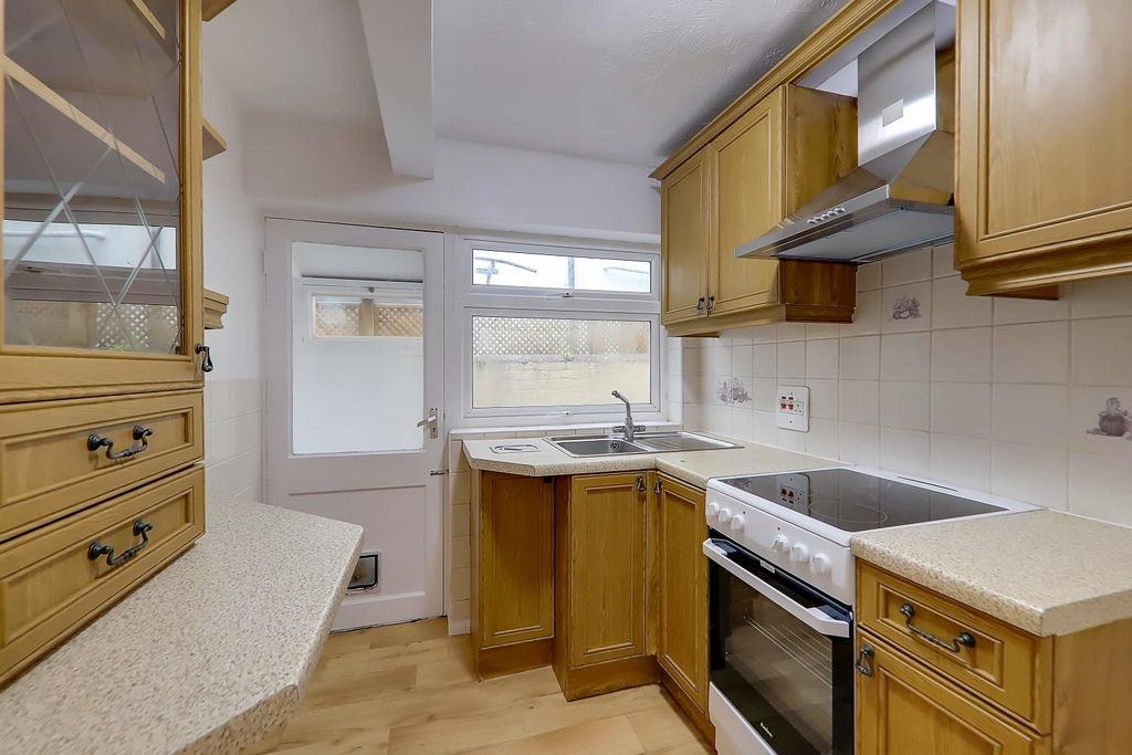 Property photo 2 of 7