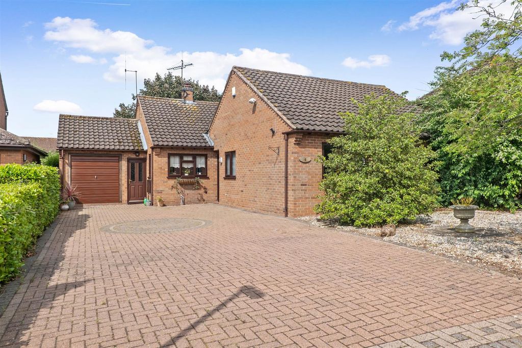 Property photo 1 of 14