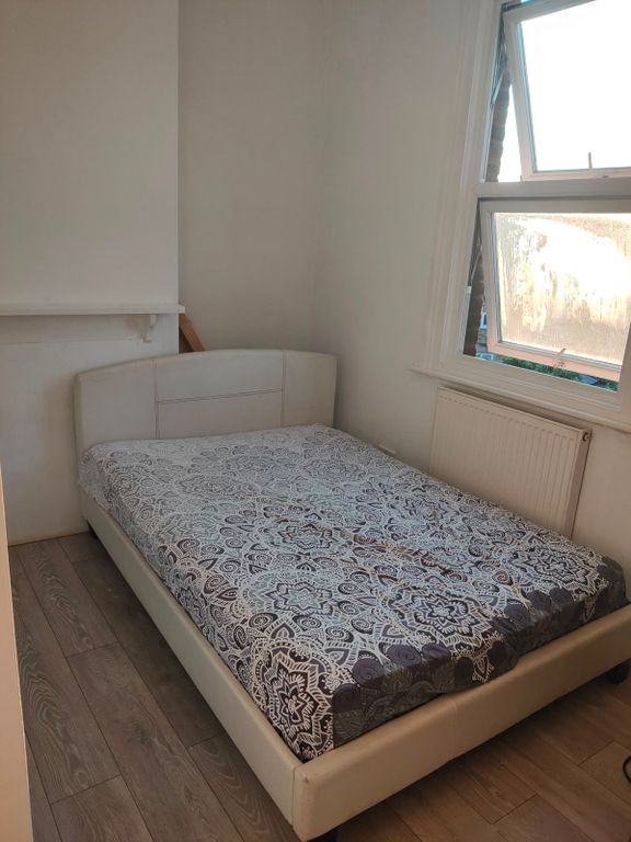 Property photo 1 of 3