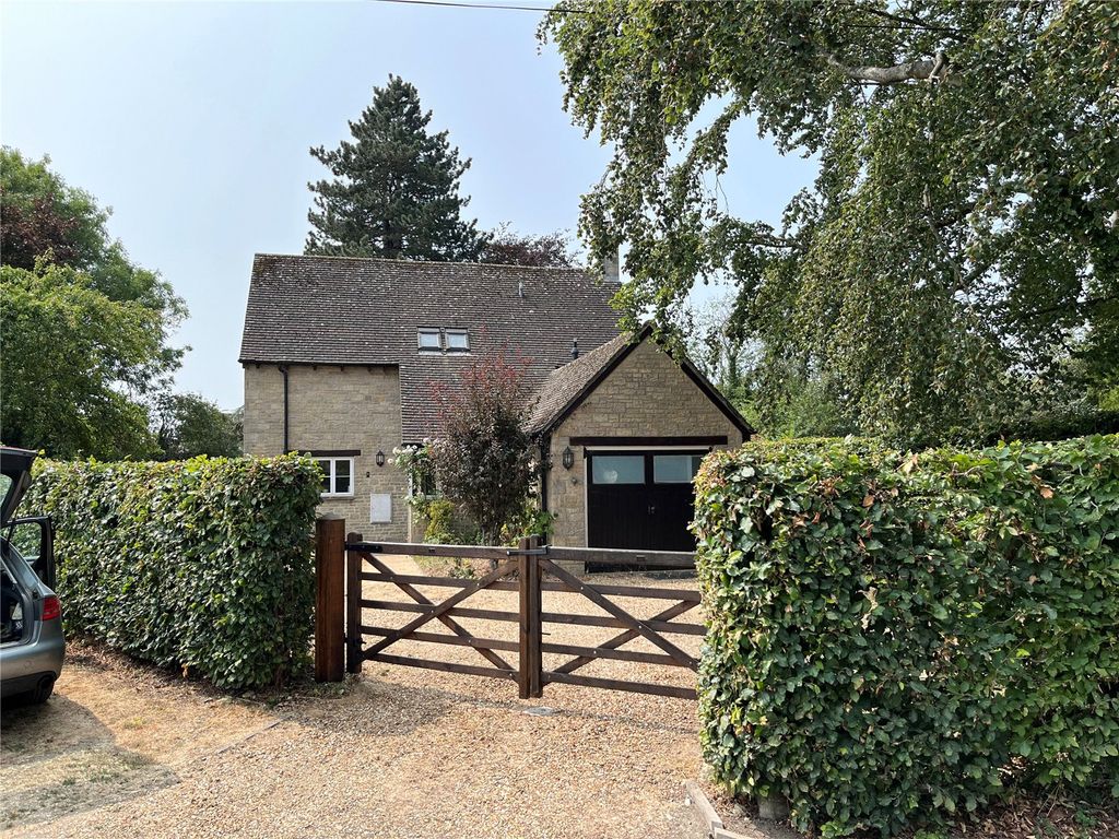 Property photo 1 of 8 Front